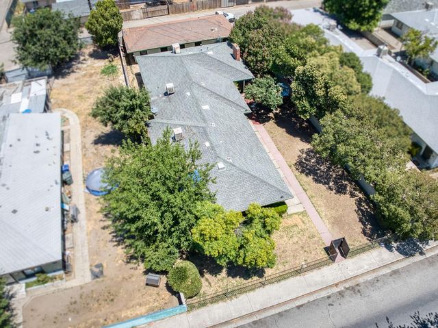 3361 E Mckinley Avenue, Fresno, CA 93703