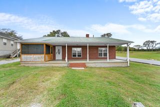 469 Edgewood St, Alexandria, TN 37012