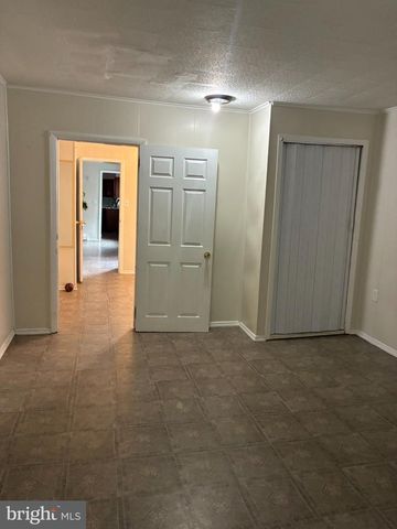 212 S 3RD ST, Reading, PA 19602
