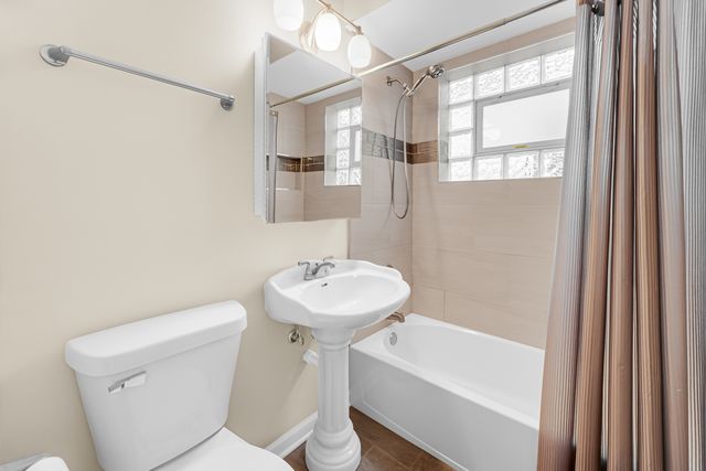 7723 Melvina Avenue, Burbank, IL 60459