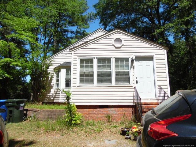 1912 Blake Street, Fayetteville, NC 28301