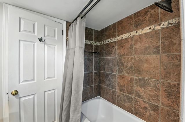 6980 Weiss Road, Colerain Twp, OH 45247