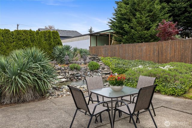 827 99th St S, Tacoma, WA 98444