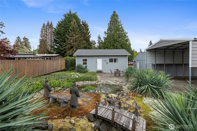 827 99th St S, Tacoma, WA 98444