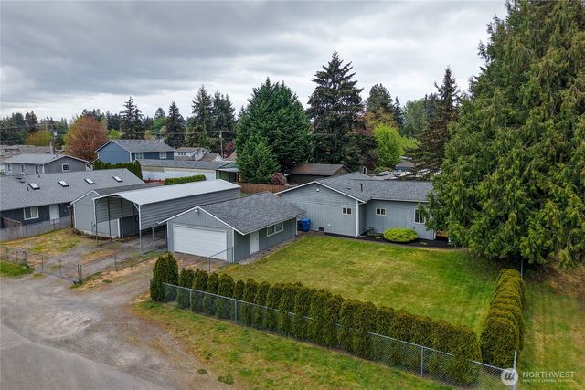 827 99th St S, Tacoma, WA 98444