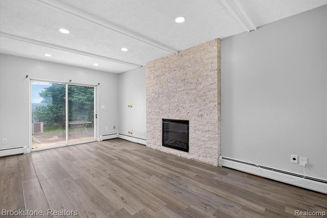 34294 Greentrees Road, Sterling Heights, MI 48312