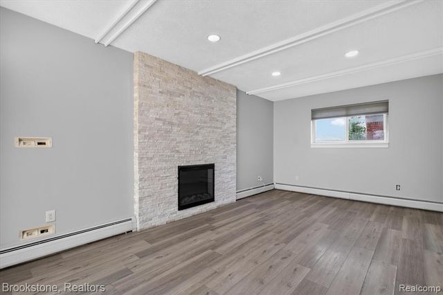 34294 Greentrees Road, Sterling Heights, MI 48312