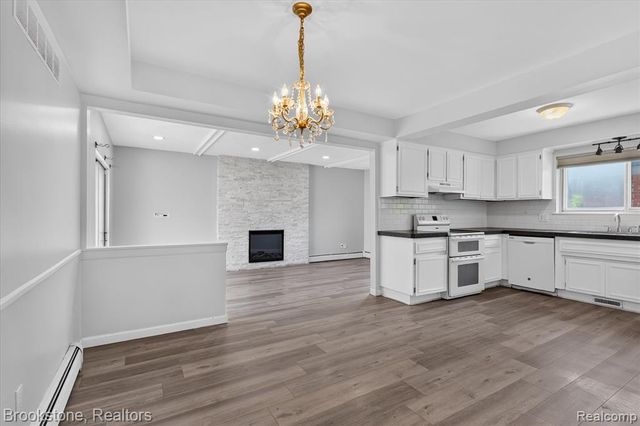 34294 Greentrees Road, Sterling Heights, MI 48312