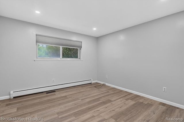 34294 Greentrees Road, Sterling Heights, MI 48312