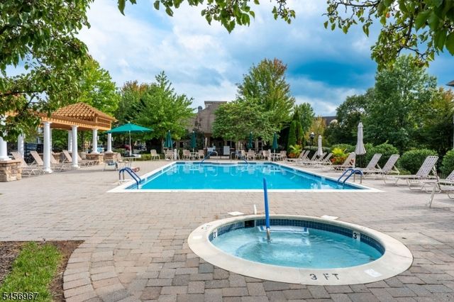 463 Victoria Drive, Bridgewater Twp., NJ 08807