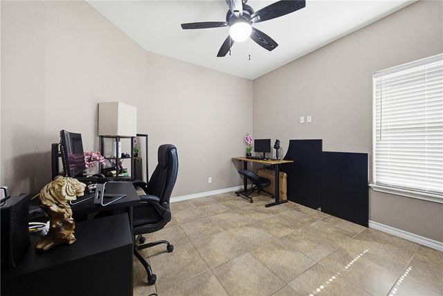 2506 Date Palm Dr, Corpus Christi, TX 78418