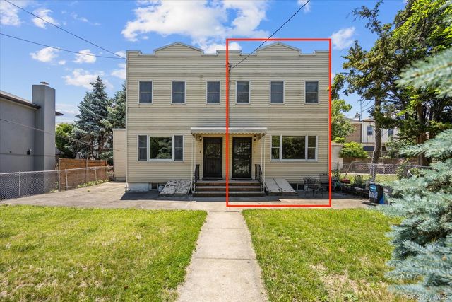 6112 56th Drive, Maspeth, NY 11378