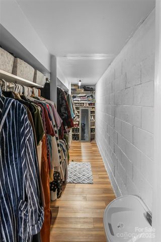 5 Deanwood Circle, Asheville, NC 28803