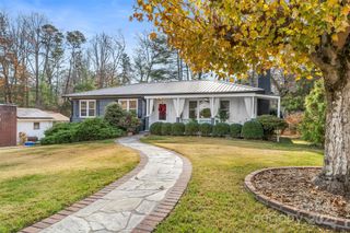 5 Deanwood Circle, Asheville, NC 28803