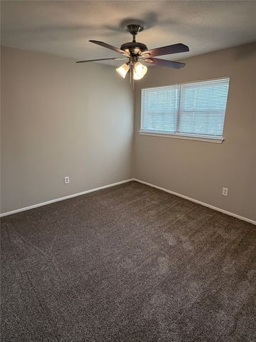 415 Stonehenge Drive, Arlington, TX 76014