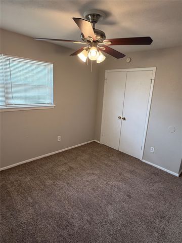415 Stonehenge Drive, Arlington, TX 76014