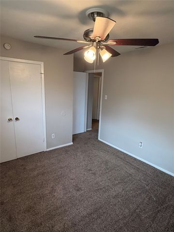 415 Stonehenge Drive, Arlington, TX 76014