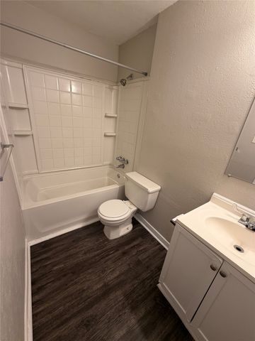 415 Stonehenge Drive, Arlington, TX 76014