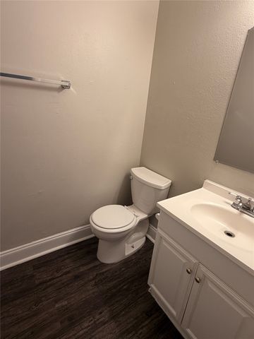 415 Stonehenge Drive, Arlington, TX 76014