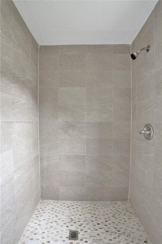 2910 NW 25th Street, Fort Lauderdale, FL 33311