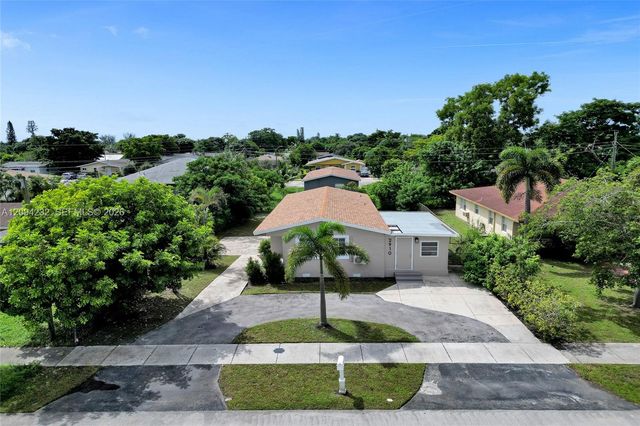 2910 NW 25th Street, Fort Lauderdale, FL 33311