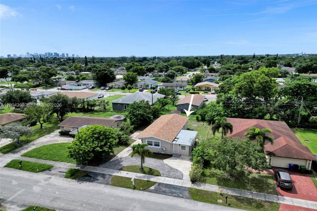 2910 NW 25th Street, Fort Lauderdale, FL 33311