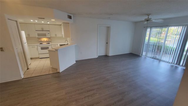 4163 N HAVERHILL Road 1203, West Palm Beach, FL 33417