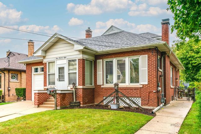 308 Mckinley Avenue, Libertyville, IL 60048