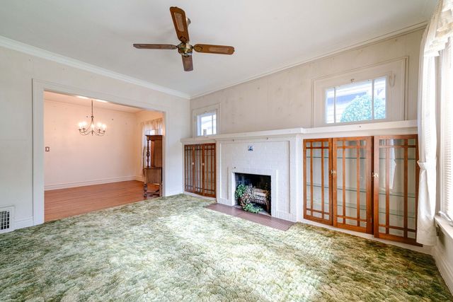 308 Mckinley Avenue, Libertyville, IL 60048