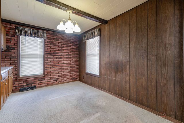 308 Mckinley Avenue, Libertyville, IL 60048