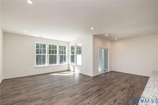 18365 Palisades Ct, Moseley, VA 23120
