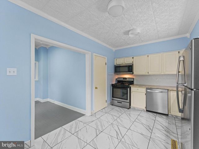 304 WOODLAWN TER, Collingswood, NJ 08108