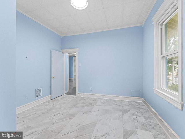 304 WOODLAWN TER, Collingswood, NJ 08108