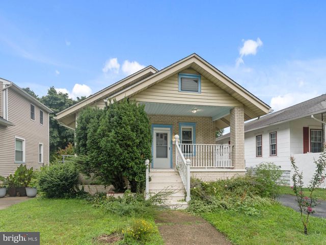 304 WOODLAWN TER, Collingswood, NJ 08108