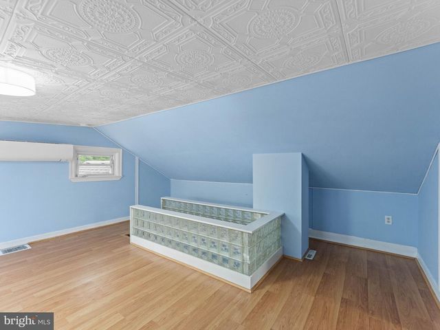 304 WOODLAWN TER, Collingswood, NJ 08108