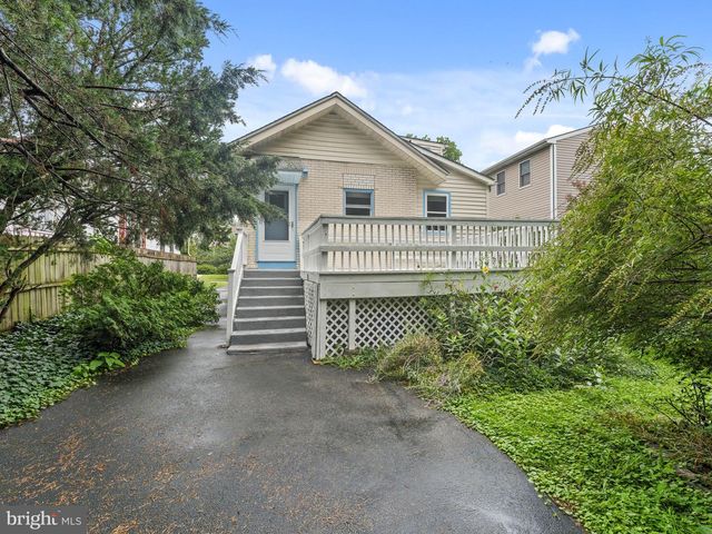 304 WOODLAWN TER, Collingswood, NJ 08108