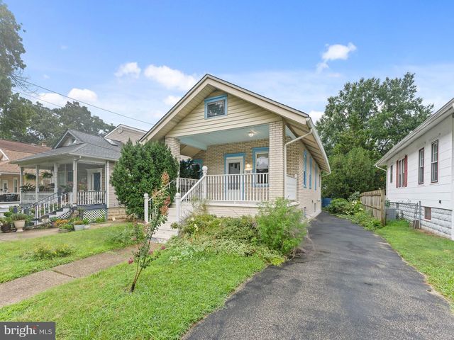 304 WOODLAWN TER, Collingswood, NJ 08108