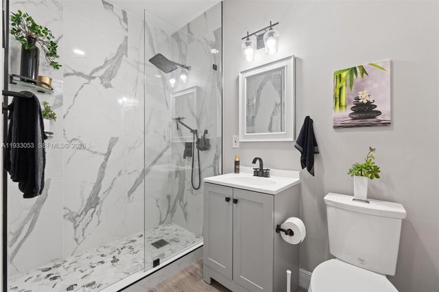 343 SW 187th Ter, Pembroke Pines, FL 33029