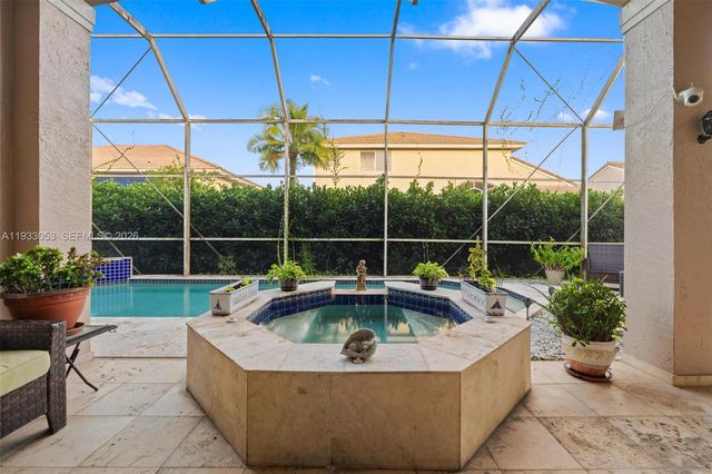 343 SW 187th Ter, Pembroke Pines, FL 33029