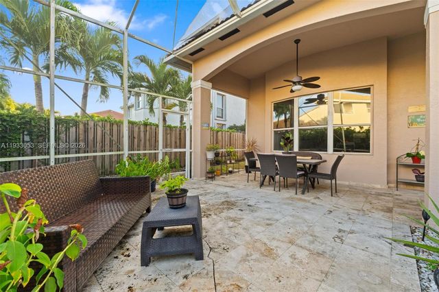 343 SW 187th Ter, Pembroke Pines, FL 33029