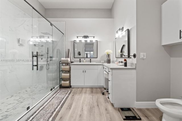 343 SW 187th Ter, Pembroke Pines, FL 33029