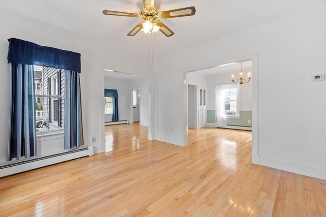 156 Gershom Ave, Lowell, MA 01854