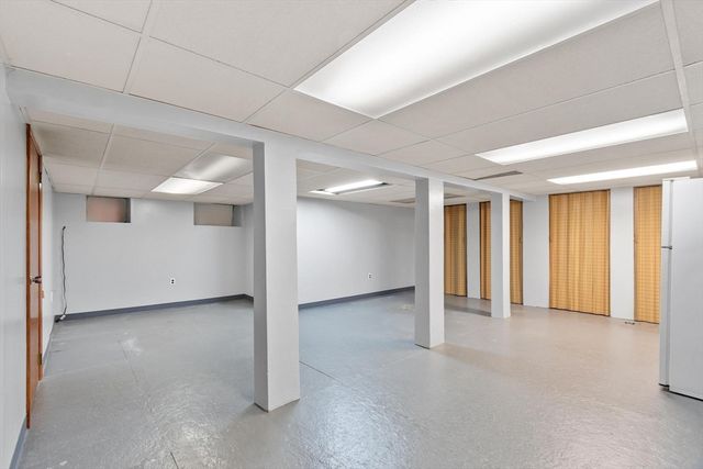156 Gershom Ave, Lowell, MA 01854
