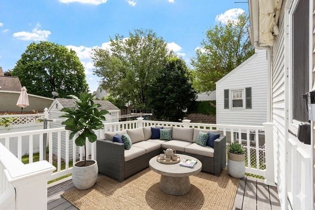 156 Gershom Ave, Lowell, MA 01854