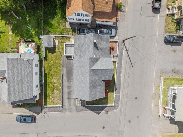 156 Gershom Ave, Lowell, MA 01854
