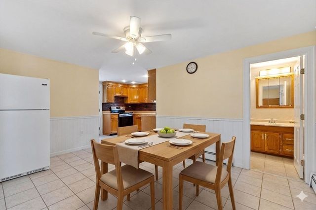 156 Gershom Ave, Lowell, MA 01854