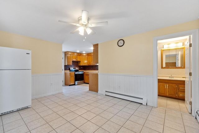 156 Gershom Ave, Lowell, MA 01854