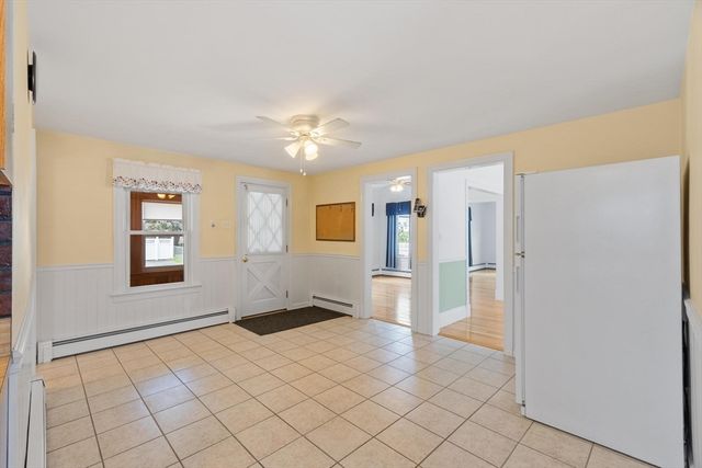 156 Gershom Ave, Lowell, MA 01854