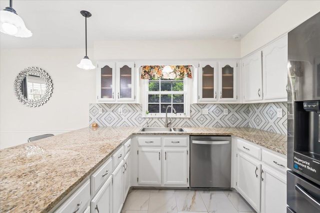 8429 KING WILLIAM ST, Memphis, TN 38016