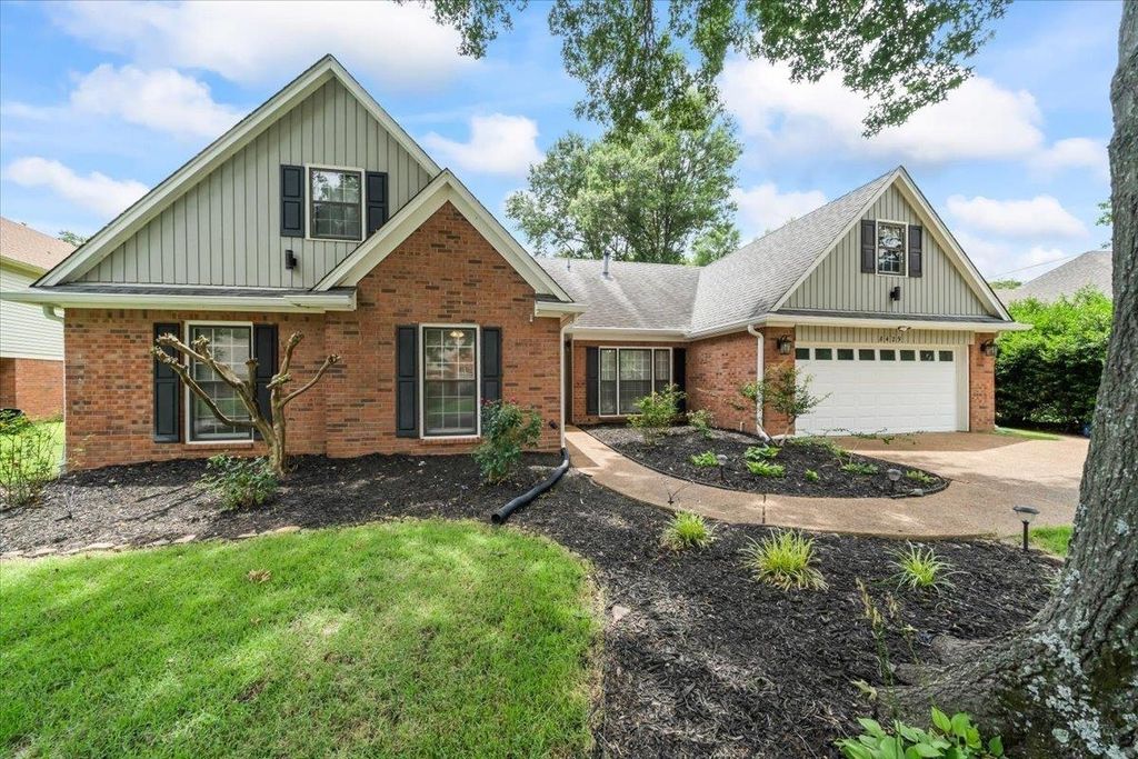 8429 KING WILLIAM ST, Memphis, TN 38016